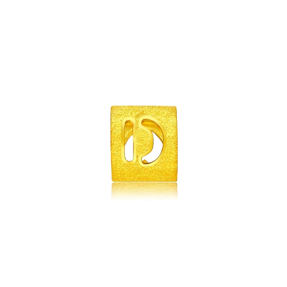 999.9 Gold Pendant (Large English Letter D)