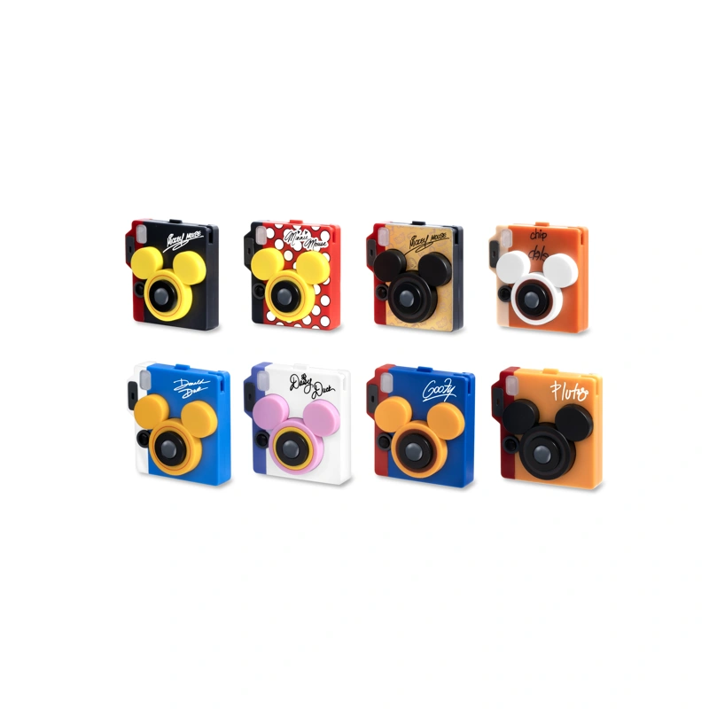 「Mickey and Friends」999.9黃金工藝精品金卡盲盒 (8款不重複)