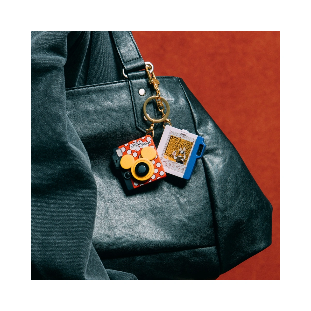 「Mickey and Friends」999.9黃金工藝精品金卡盲盒 (8款不重複)