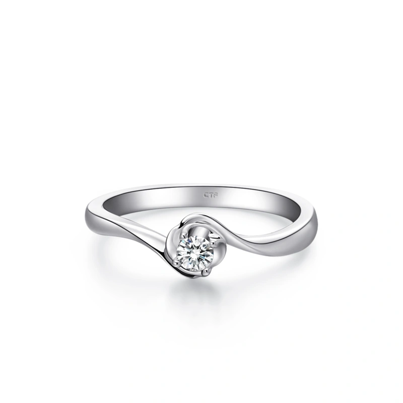 18K/750 White Gold diamond ring