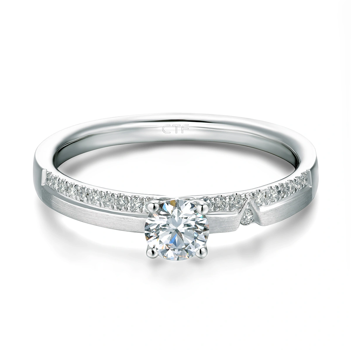 18K/750 White Gold diamond ring