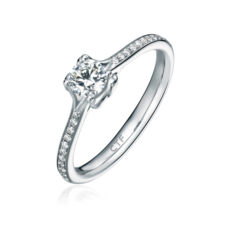 18K/750白色黃金鑲天然鑽石戒指