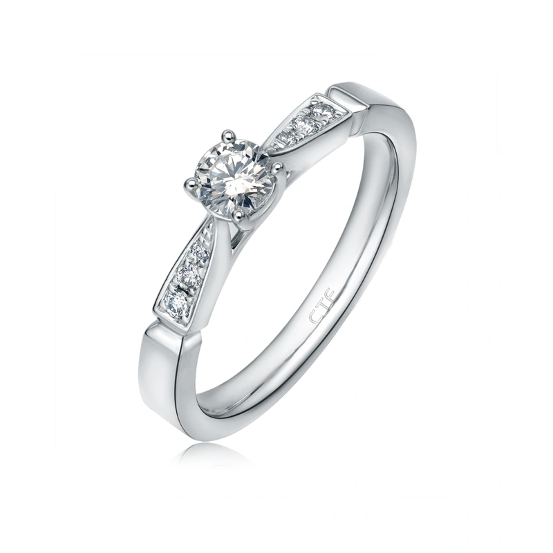 Pt950鉑金鑲天然鑽石戒指