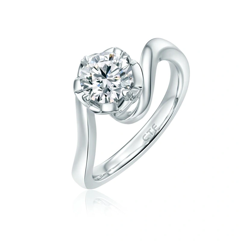 18K/750白色黃金鑲天然鑽石戒指