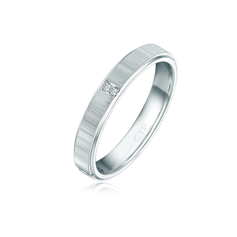 18K/750白色黃金鑲天然鑽石戒指