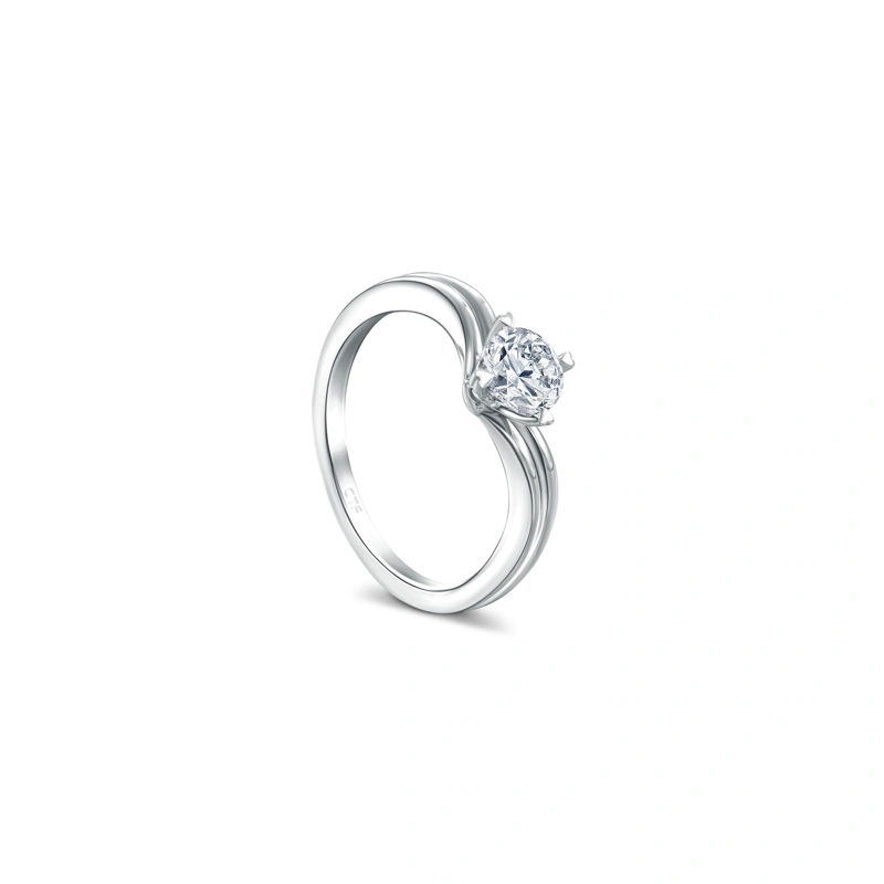 18K/750 White Gold diamond ring