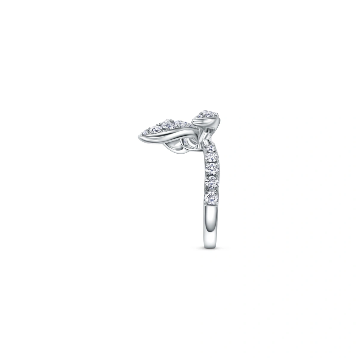 18K/750 White Gold diamond ring